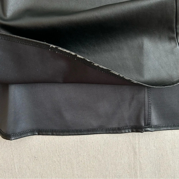 NWT Isaac Mizrahi Black Faux Leather A-Line Skirt Size 16 - Picture 10 of 12